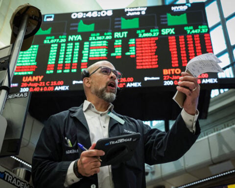 Traders keep bets on Fed rate hike by October