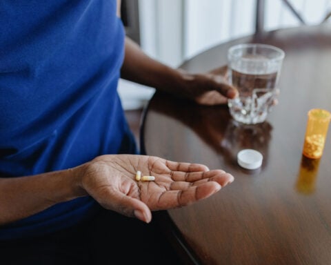 Nearly 1 in 3 middle-aged Americans don’t understand how to dose their meds