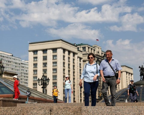 Russian government wins right to change debt, spending plans with no public hearings