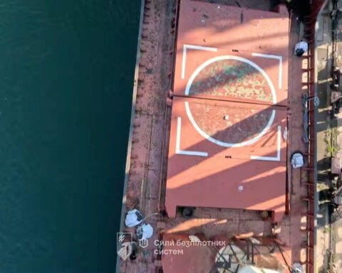 Ukraine strikes key logistics in Russian-occupied south