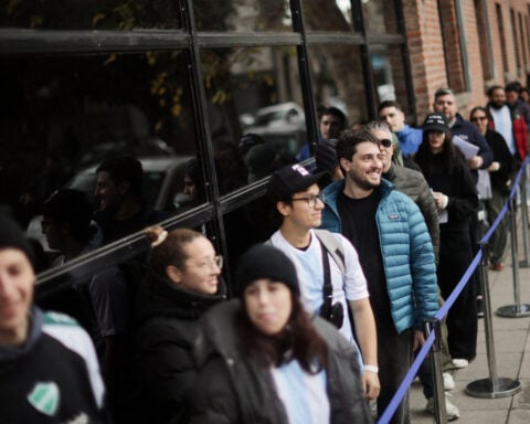 Pricey World Cup keeps fans away, hits US hotels, airlines