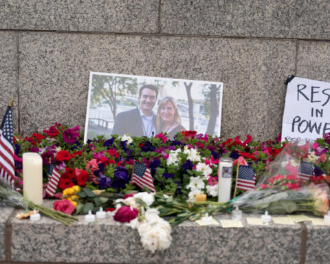 Minnesota man pleads guilty to federal charges in state lawmaker shooting case