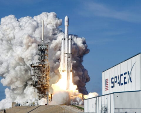 SpaceX raised $75B in record IPO – here’s why insiders like Elon Musk are much likelier than public stock buyers to get rocket-powered returns these days