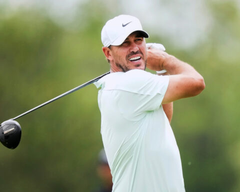 Brooks Koepka goes on late birdie run and shares Canadian Open lead with 5 players
