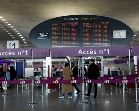 EU countries agree to maintain compensation paid to passengers for flight delays