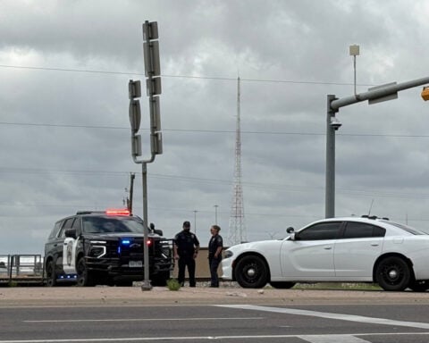 Suspect dead after West Texas shooting kills 1 and injures at least 9 others