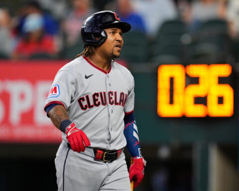 Guardians star 3B José Ramírez breaks bone in hand during win over Tigers, All-Star out indefinitely