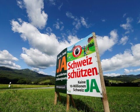 Swiss reject population cap in referendum, avoiding EU clash