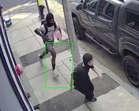 14-year-old arrested for armed robbery of kids' lemonade stand in South Boston