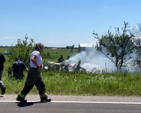 Twelve people killed in Missouri plane crash, skydiving company says