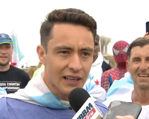 Graduate student, runner Joabe Barbosa completes mission to run every street in Chicago