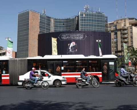 What the US and Iran say is in the memorandum to end the war