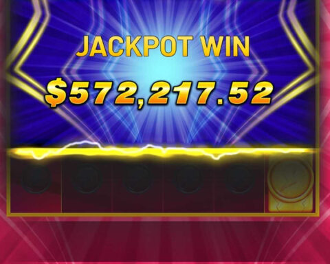 Woman's $2 bet during work break leads to $572K Kentucky Lottery jackpot win
