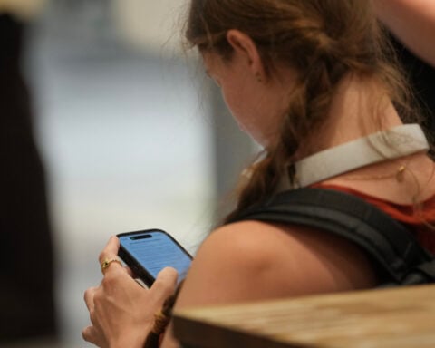 UK bans under-16s from using social media apps including TikTok and YouTube