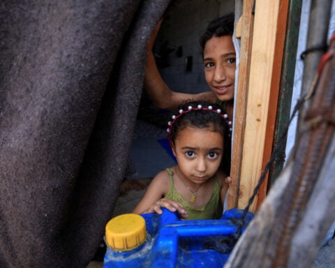 Israeli fire kills four in Gaza, mediators hold more ceasefire talks
