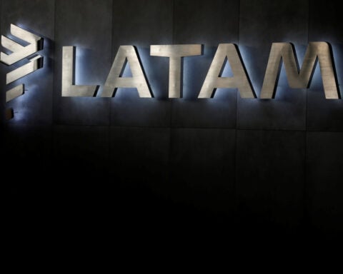LatAm airline shares jump as US-Iran pact knocks oil lower, easing fuel-cost pressure