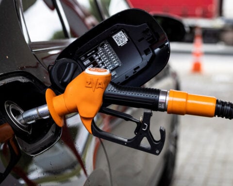 Russia slashes fuel quality rules to stave off shortages, Kommersant reports