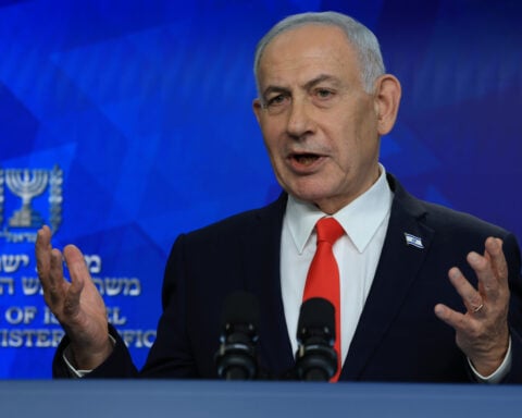 Interim US-Iran peace deal sparks anger among Israelis, who lash out at Netanyahu