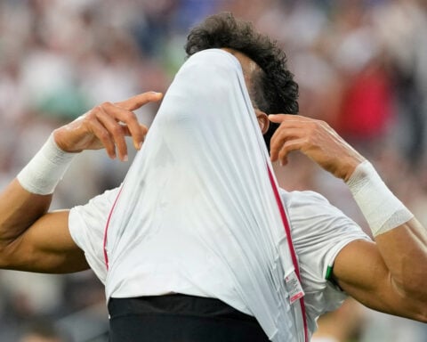 Iran coach says team ordered out of US right after 2-2 draw with New Zealand in World Cup opener