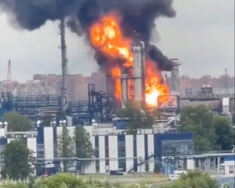 Ukrainian drone strike halts operations at Moscow oil refinery, sources say