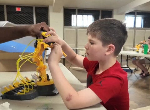 Atlanta nonprofit's STEM summer camp inspires students to dream bigger through robotics