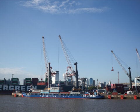 Argentina's May trade surplus expected at $2 billion, helped by oil and farm exports - Reuters poll