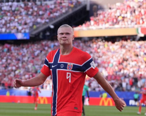 Erling Haaland scores twice in World Cup debut as Norway tops Iraq 4-1