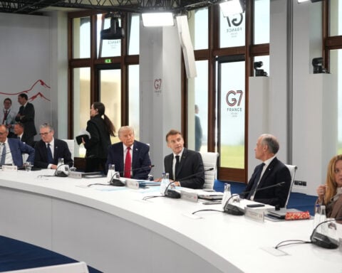 G7 leaders back Trump's plan to end Iran war that faces skepticism at home