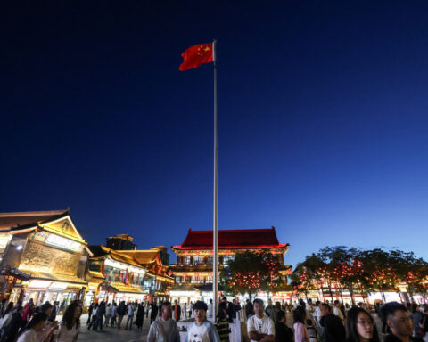 China issues five-year employment plan, vows to keep job market stable