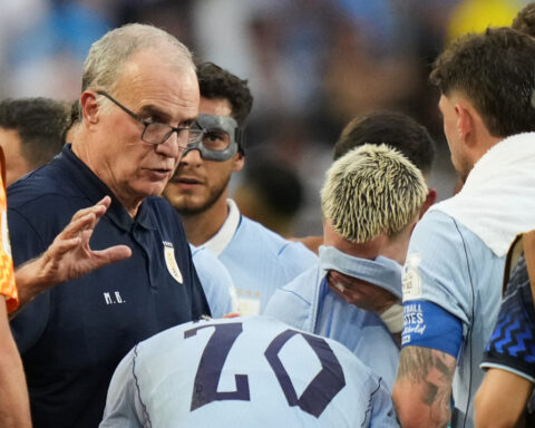 FIFA hydration breaks spark backlash and blamed for killing momentum at World Cup