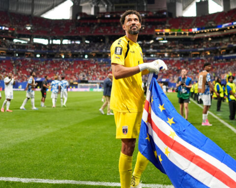 Cape Verde star goalkeeper Vozinha's mother gets visa to attend next World Cup match