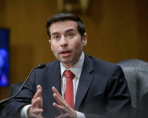US tells states to deal with unemployment fraud or face penalties