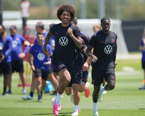 Christian Pulisic still training separately, increasing concern for the US at the World Cup