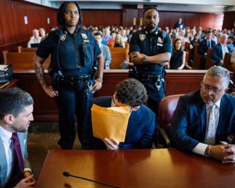 Luigi Mangione will assert psychiatric defense in murder case in UnitedHealthcare CEO's killing