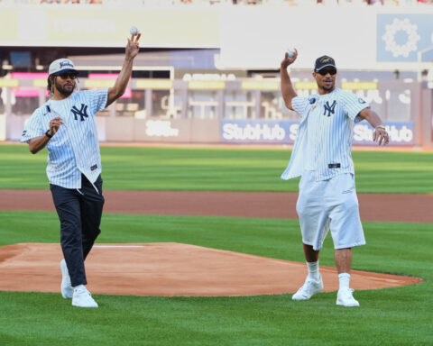 Brunson and Hart throw out first pitches at Yankee Stadium as Knicks celebrate NBA title
