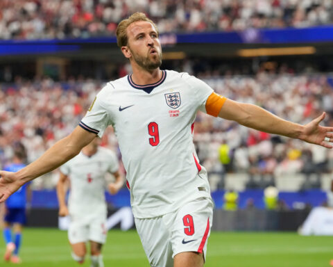 Harry Kane ties England's record for World Cup goals in 4-2 win over Croatia