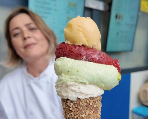 Dondurma: The stretchy, chewy ice-cream that never drips