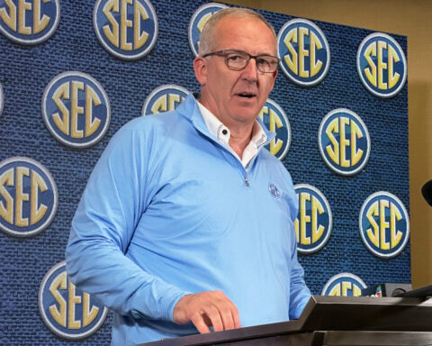 College sports bill clears a key Senate hurdle despite SEC, Big Ten opposition