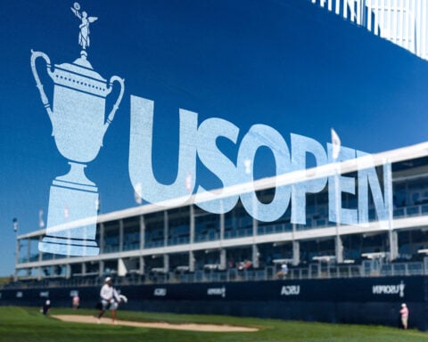 Golf-US Open suspended early in first round due to fog