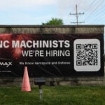 U.S. filings for unemployment benefits fall to 226,000 last week as layoffs remain historically low