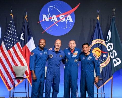 NASA announces its Artemis III crew, which will test important equipment and systems in Earth orbit and is testing public opinion