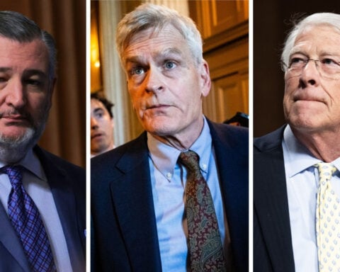 Trump’s Iran agreement draws rare reproach from powerful Republicans