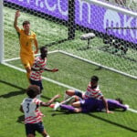 Despite Christian Pulisic’s absence, US beats Australia 2-0 to advance to World Cup knockout round