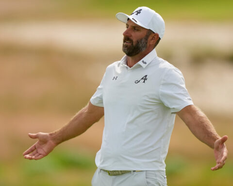 Dustin Johnson goes from 1 shot behind to scrambling to make the U.S. Open cut