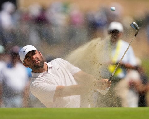 Scottie Scheffler has an eventful back nine to tie for second through three US Open rounds