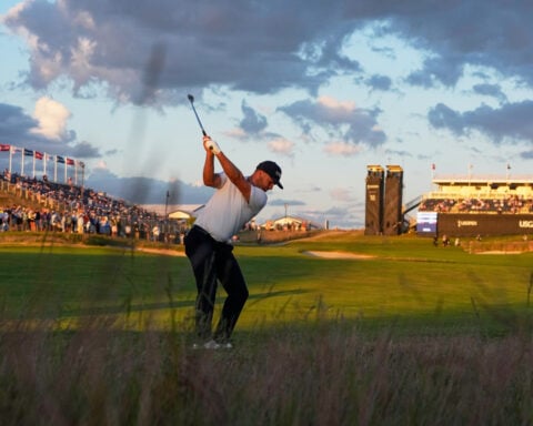 Wyndham Clark turning the US Open into a runaway. Scheffler still has hope for a slam