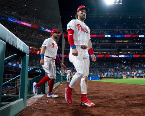 Phantastic performances: Phillies' Schwarber homers twice in inning, Harper hits for cycle vs Mets