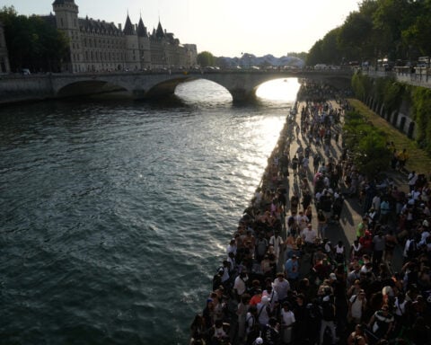 France restricts public alcohol consumption and outdoor sports as heat wave bakes parts of Europe