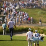 Scheffler gets some help from Clark, but can't take advantage at the US Open