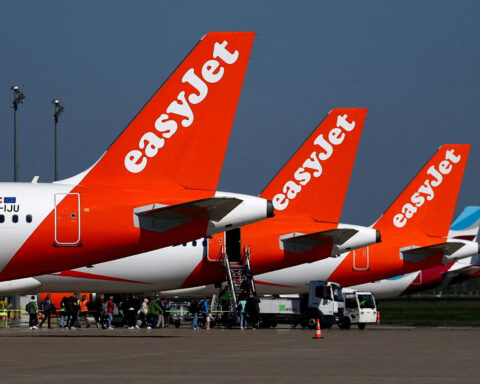 EasyJet rejects $6.3 billion bid as Castlelake makes takeover proposal public